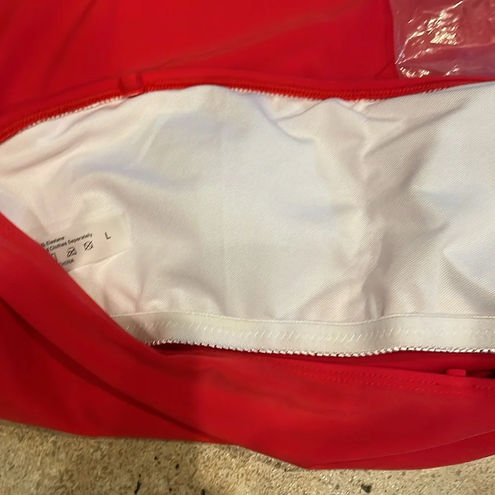NWOT Red tankini bathing suit - Picture 4 of 4